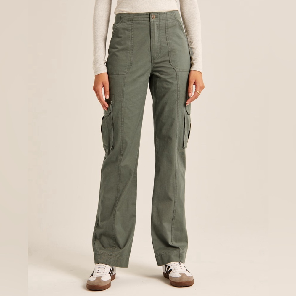 Abercrombie and Fitch Relaxed Cargo Pant - olive, size 24